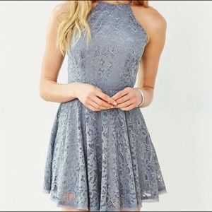 ☆ URBAN OUTFITTERS LACE SKATER DRESS ☆